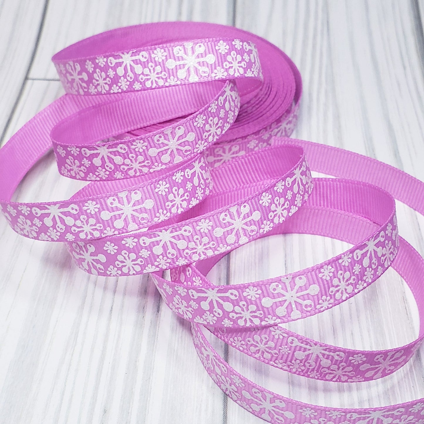 Snowflakes Dancing Ribbon