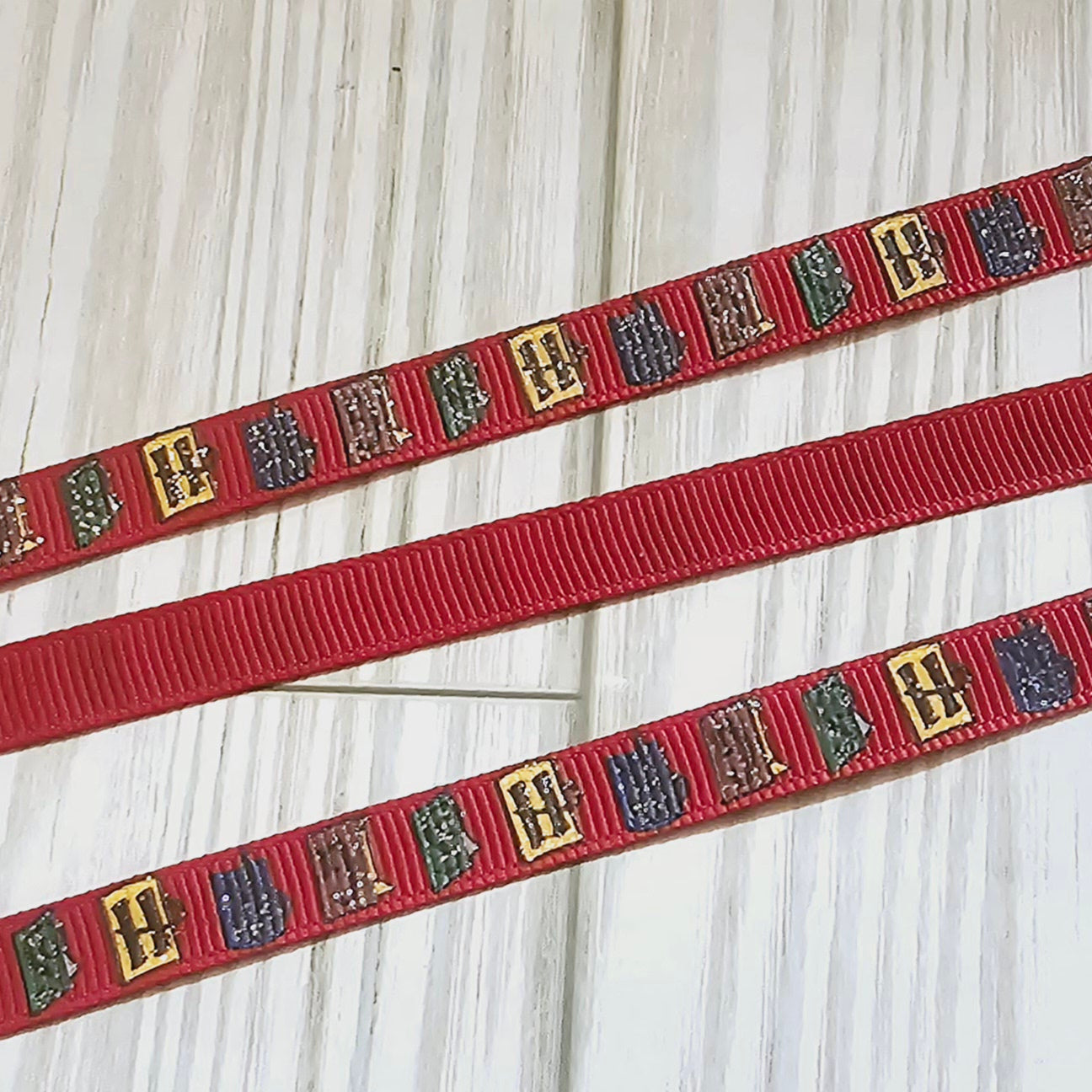 Wizard House Flag Ribbon