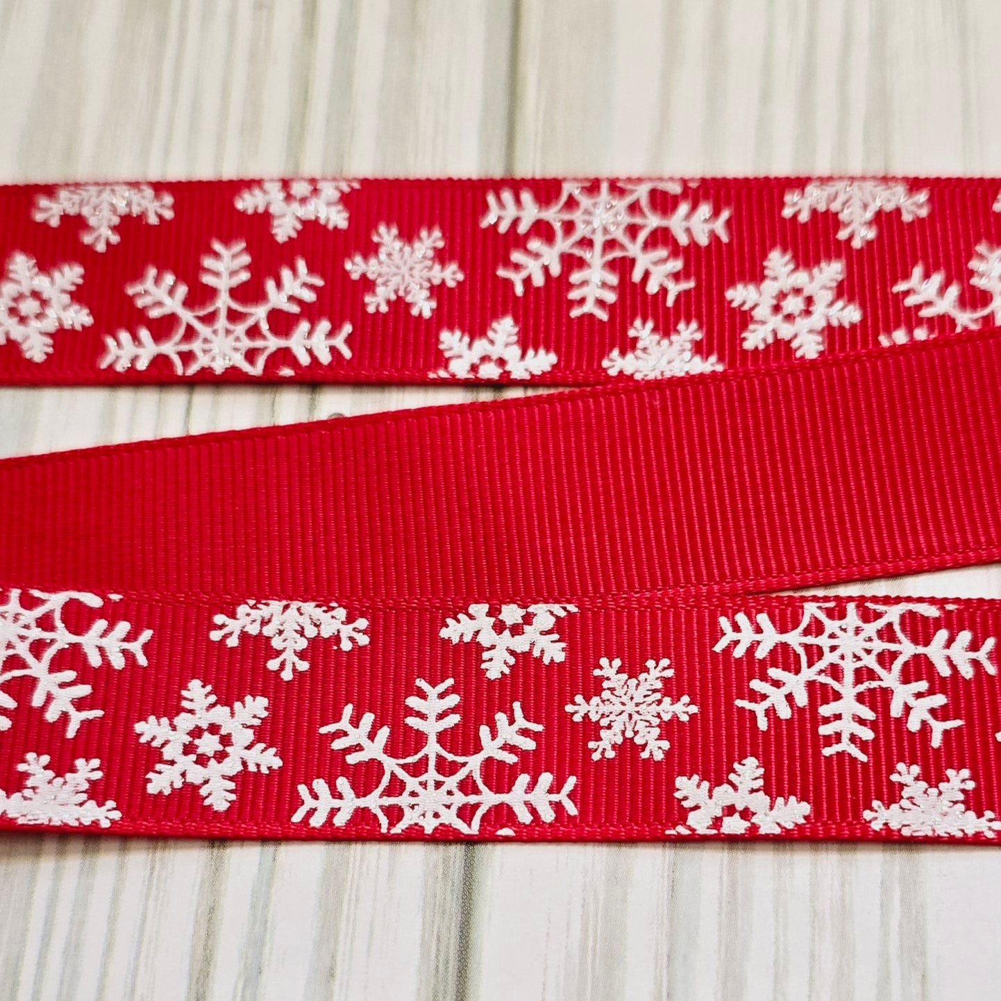 Snowflake Scatter Ribbon