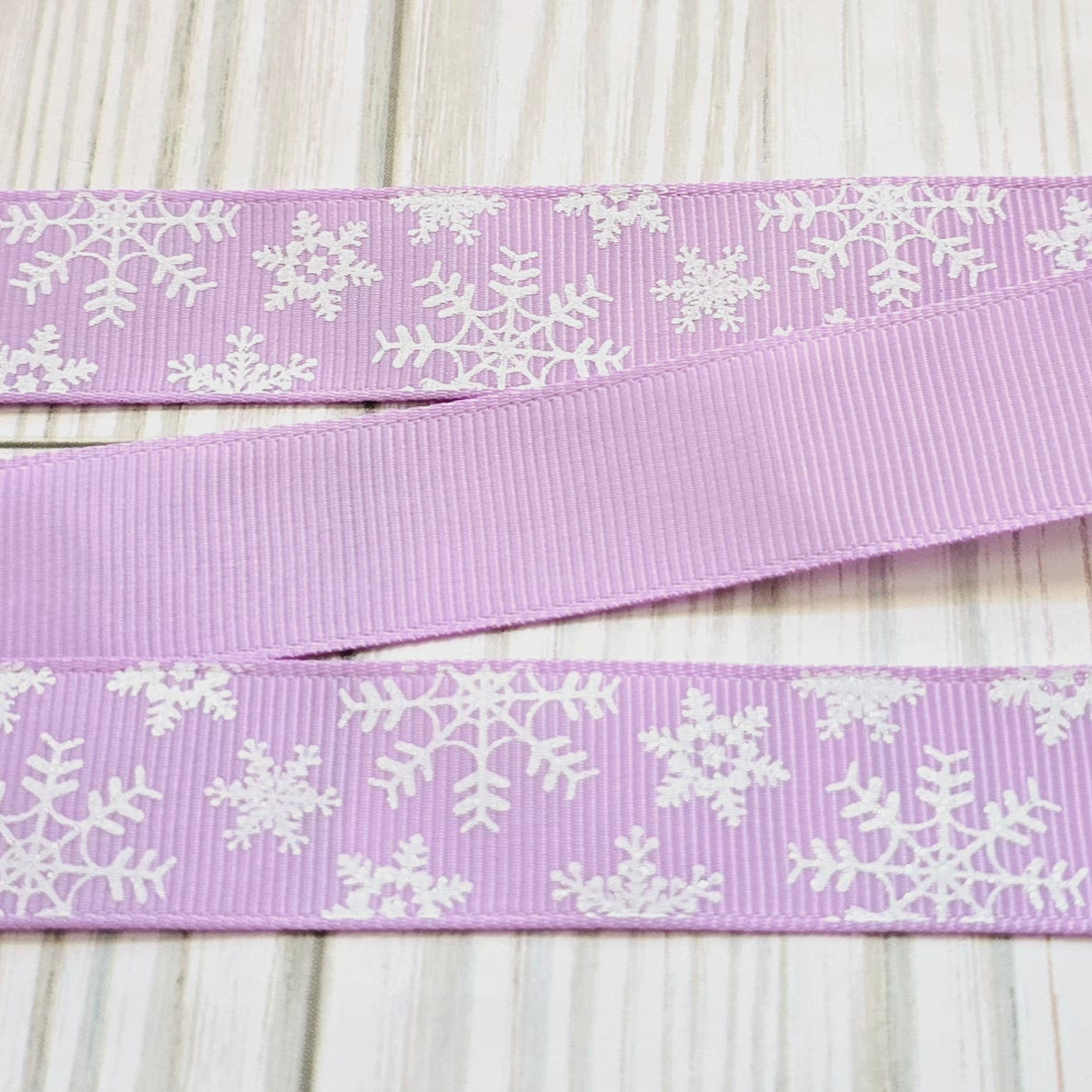 Snowflake Scatter Ribbon